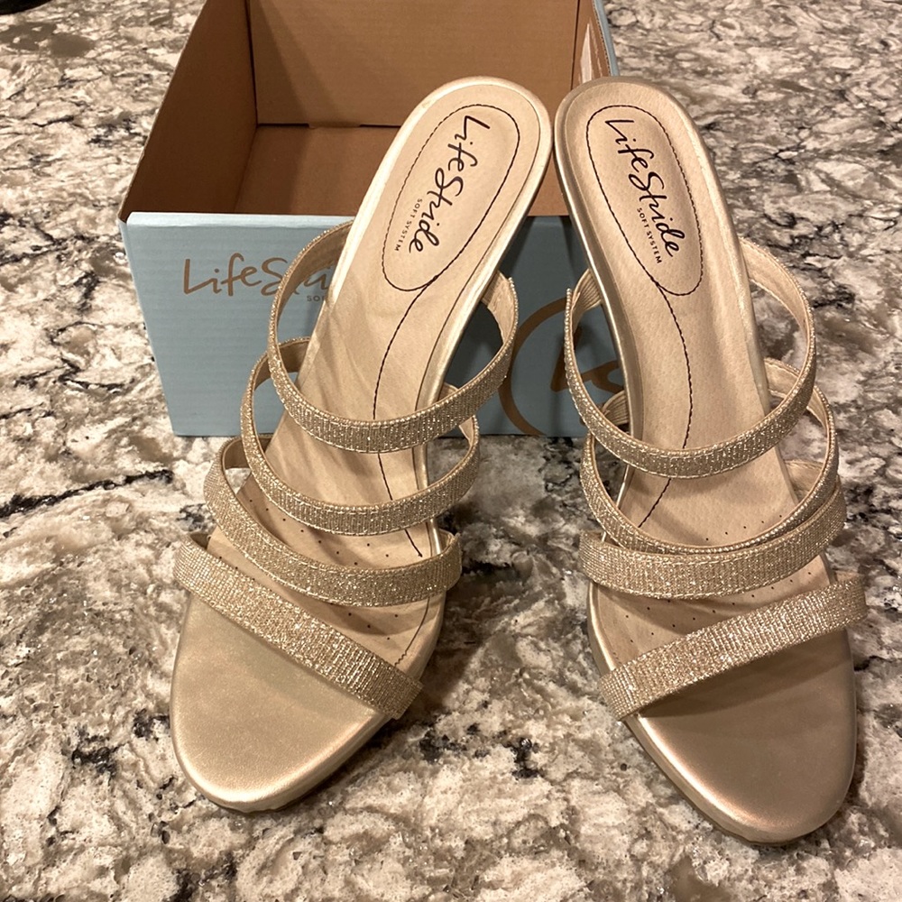 Life Stride “Champagne” glitter heels